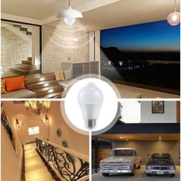 GY-020 12W PIR LED Интелигентна крушка със сензор за движение ВКЛ. ИЗКЛ. 220V 110V 12W